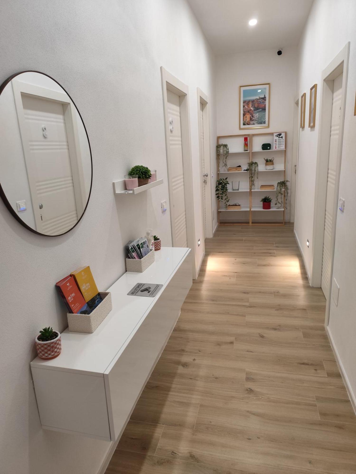 Center Rooms La Spezia Exterior photo