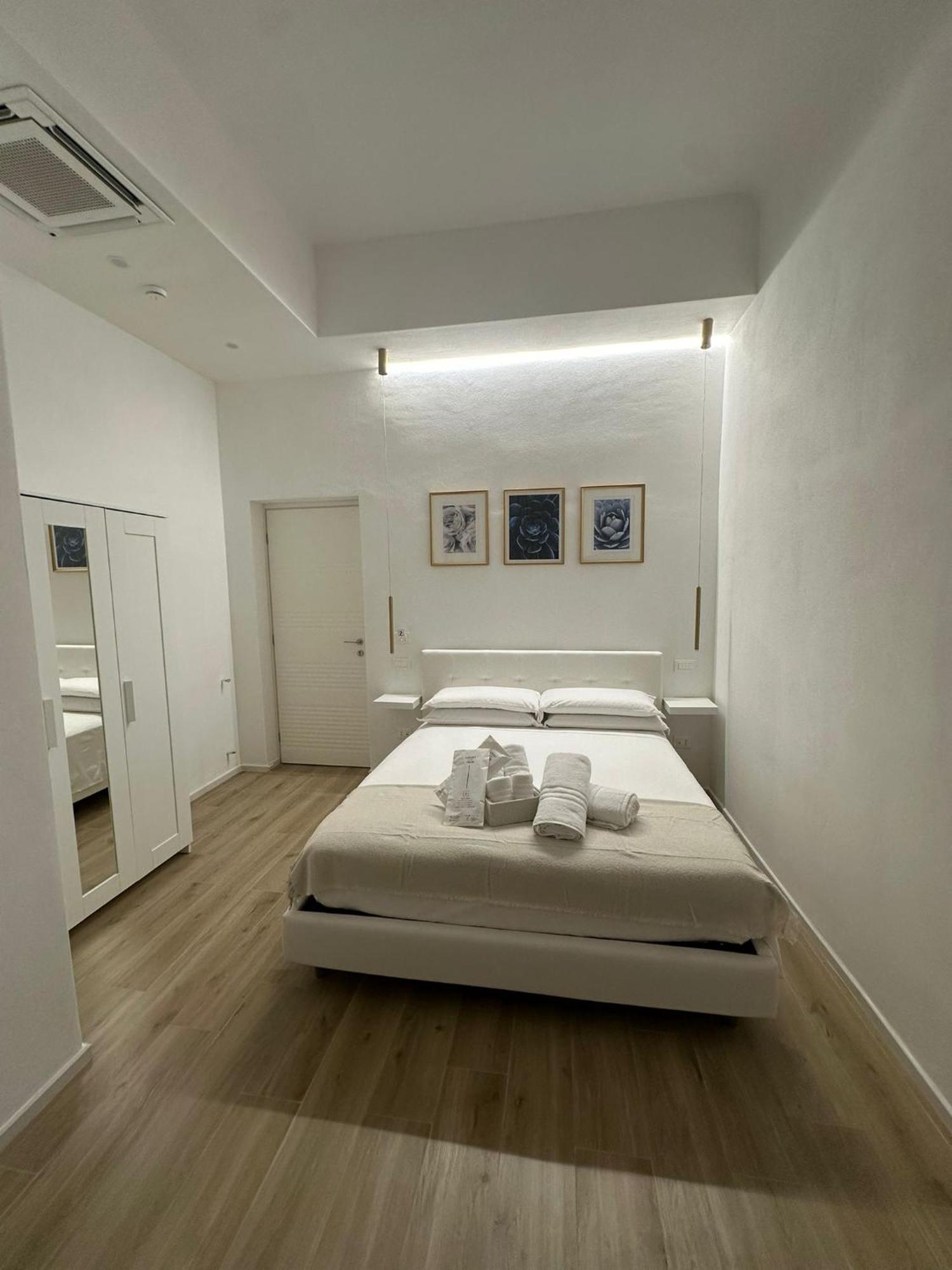 Center Rooms La Spezia Exterior photo